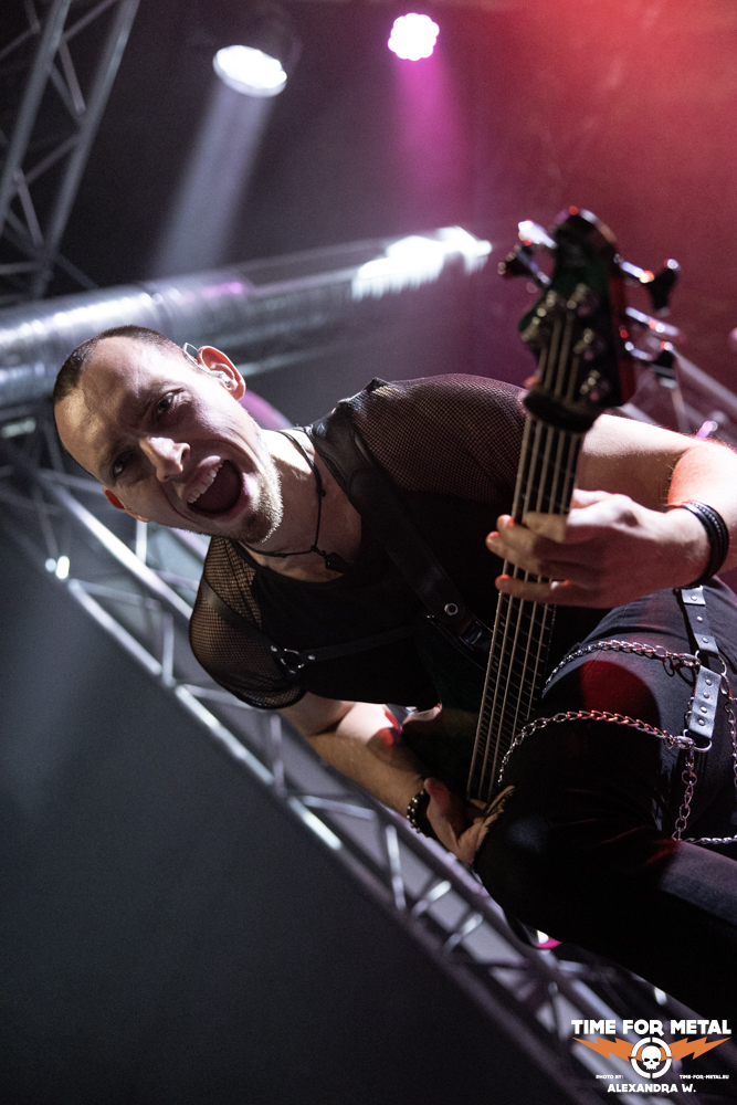 Stranger Vision, Pic. by Alex. Wahl