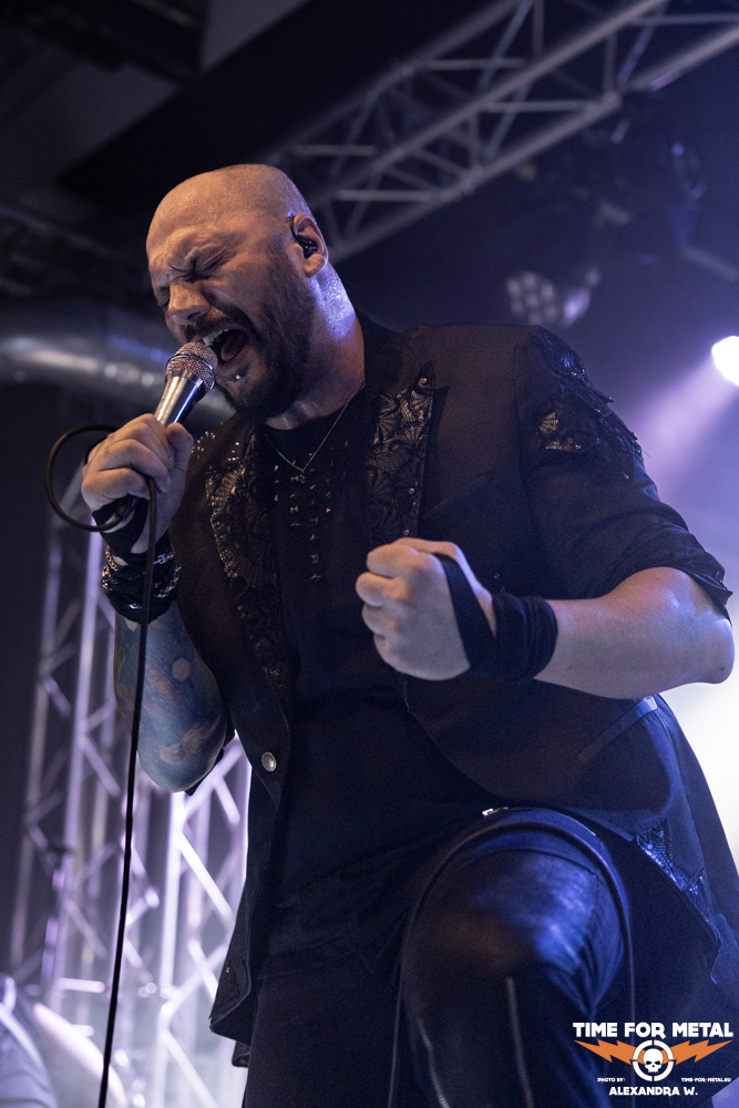 Stranger Vision, Pic. by Alex. Wahl