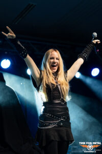 Frozen Crown, Pic. by Alex. Wahl