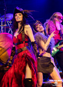 Warkings & VoA, Stuttgart, Pic. by Alex. Wahl