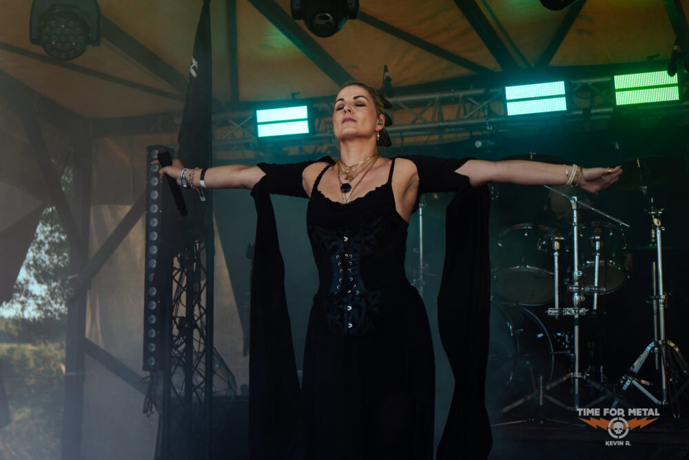 Konzertfoto von Snow White Blood - Field Invasion 2026