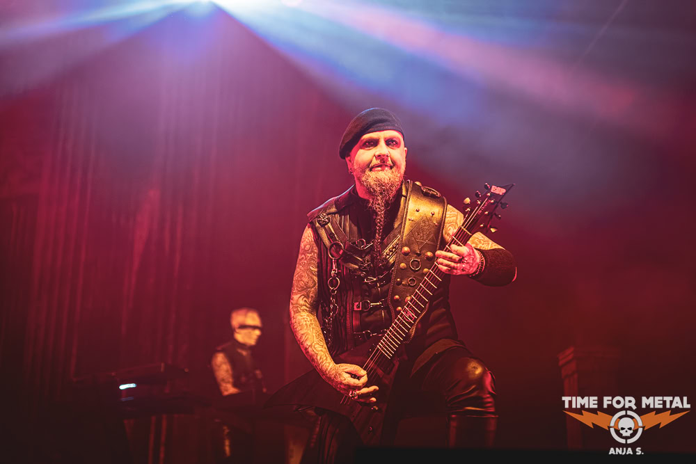 Dimmu Borgir